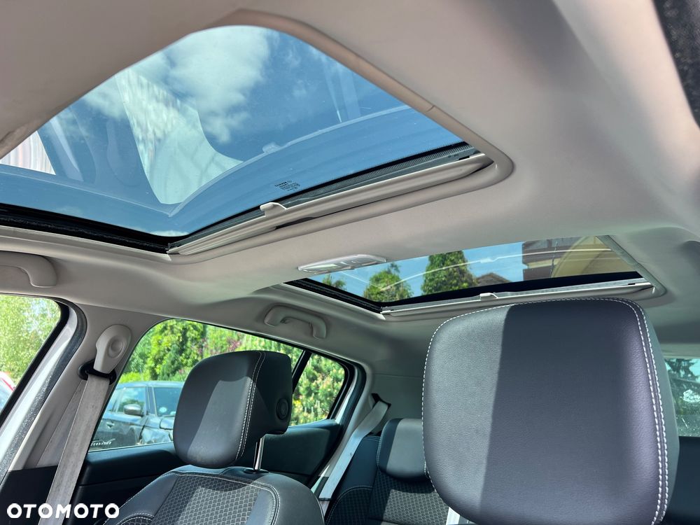 Renault Megane 1.6 dCi Energy Bose Edition - 9