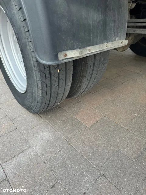 Mercedes-Benz Sprinter - 14