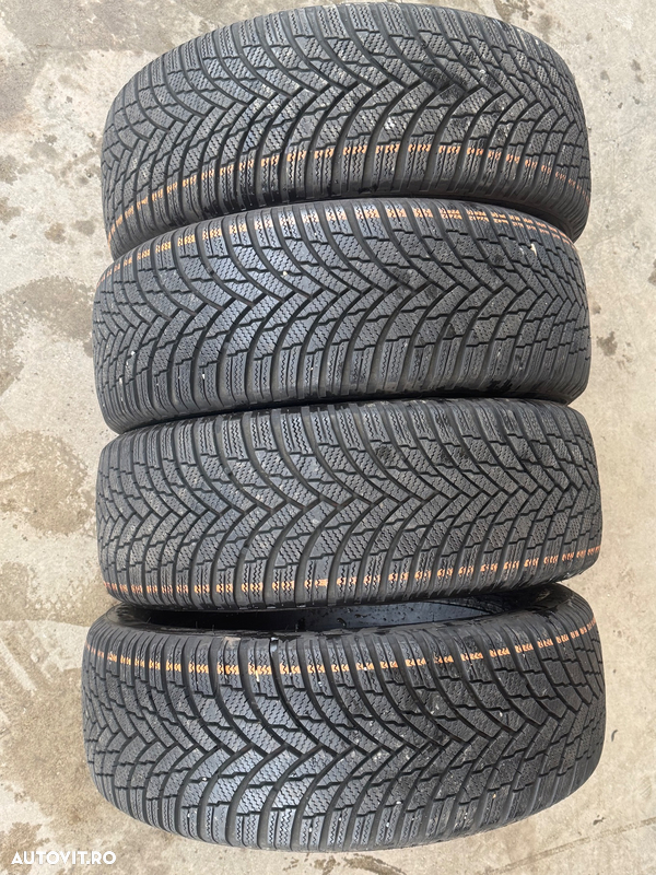 Vând 4 anvelope 205/55/17 Firestone de iarnă ca noi