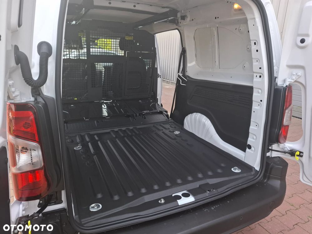 Toyota Proace City - 14