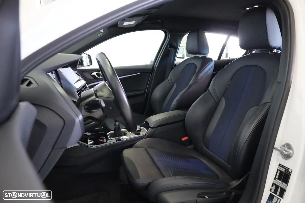 BMW 116 d Pack Desportivo M - 26