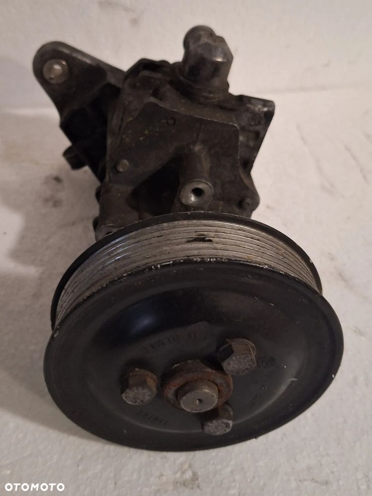 Pompa wspomagania BMW X5 E70 679646402 - 5