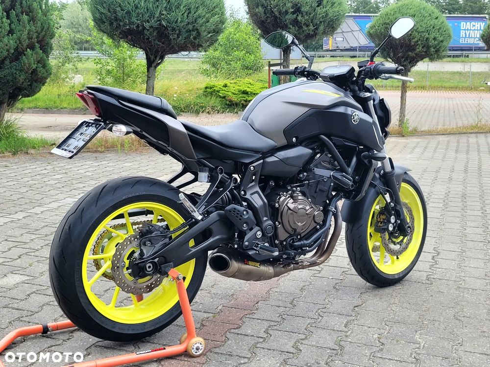 Yamaha MT - 16