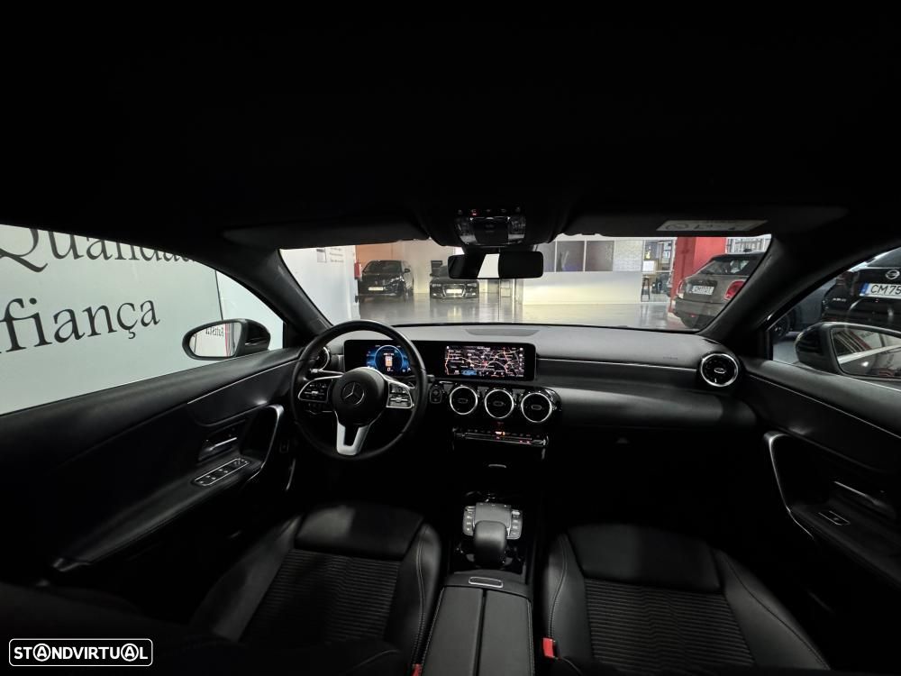 Mercedes-Benz A 180 Limousine d Progressive Aut. - 42