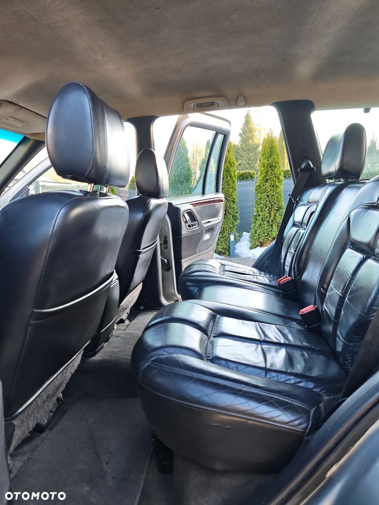 Jeep Grand Cherokee - 19