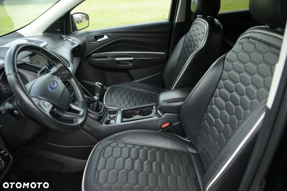 Ford Kuga 2.0 TDCi 2x4 Vignale - 25