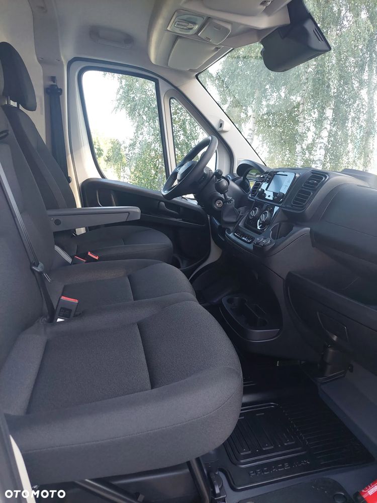 Toyota Proace MAX - 22