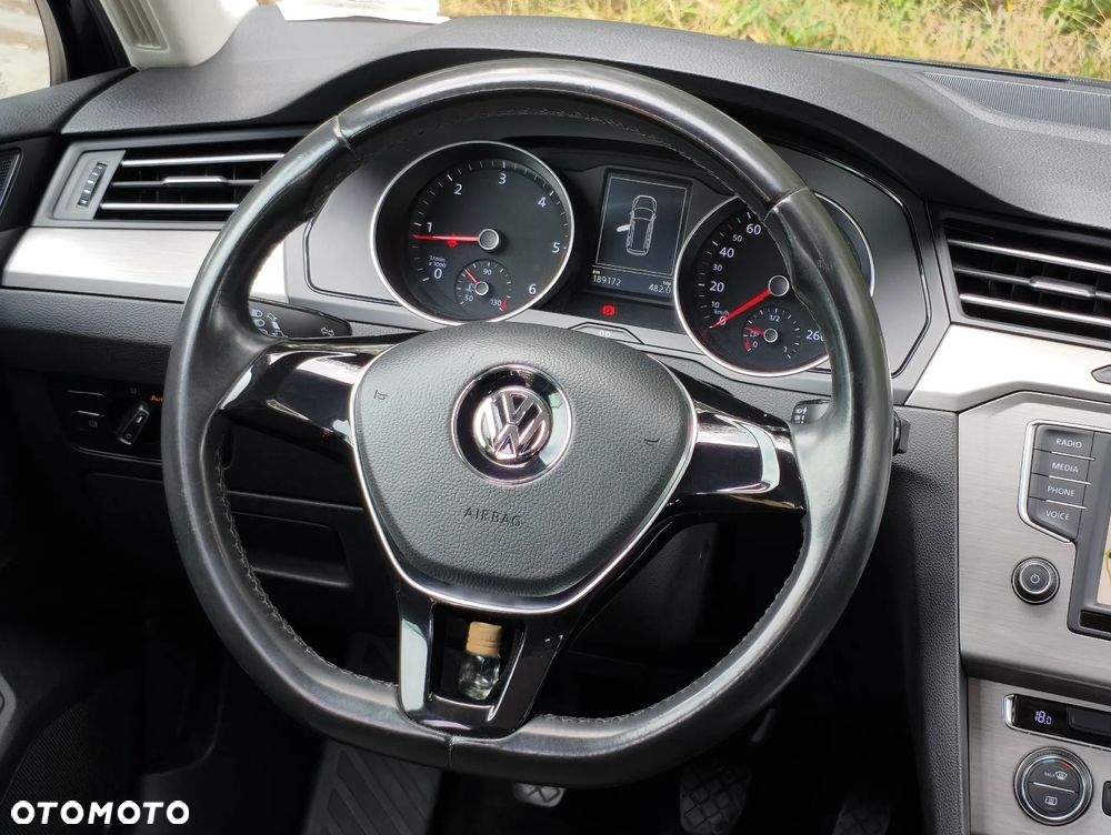 Volkswagen Passat 1.6 TDI BMT City - 15
