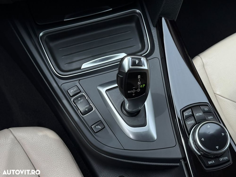 BMW Seria 3 320d xDrive Aut. Modern Line - 21