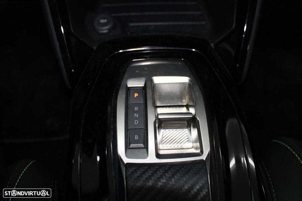Peugeot e-2008 50 kWh GT - 21