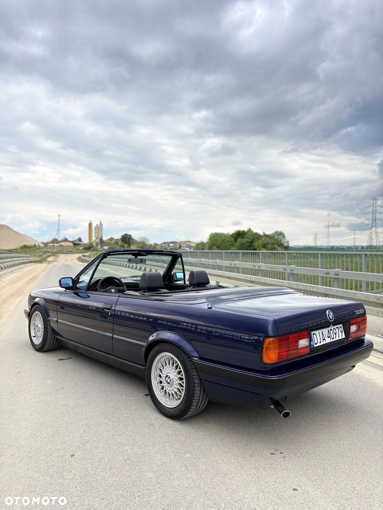 BMW Seria 3 318i - 3