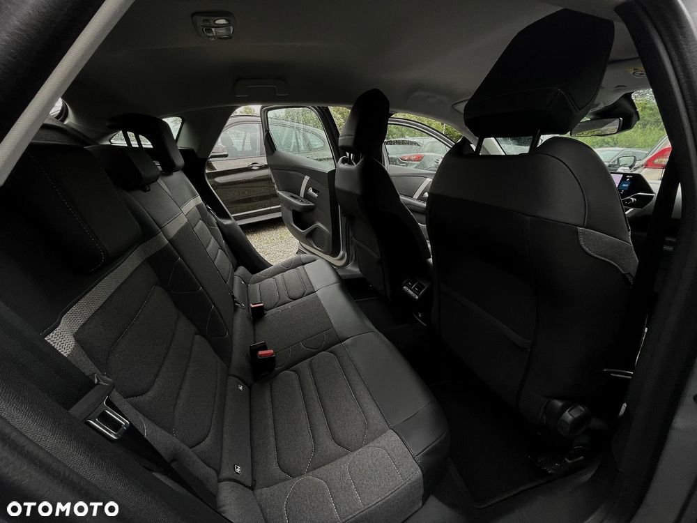 Citroën C4 PureTech 130 Stop&Start EAT8 PLUS - 18