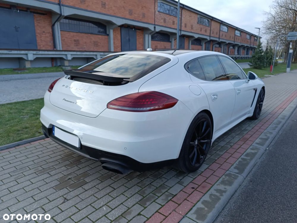 Porsche Panamera 4 PDK Edition - 7