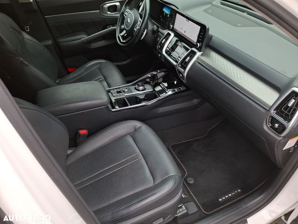 Kia Sorento - 12