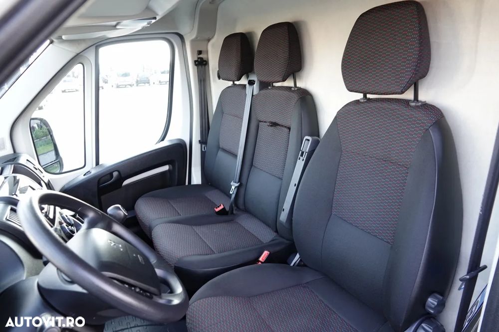 Iveco BOXER / 2.2 - 120 CP / L3H3 / AUTOUTILIZATOR DIN TABLĂ / 2022 / MANUAL / IMPORTAT - 28