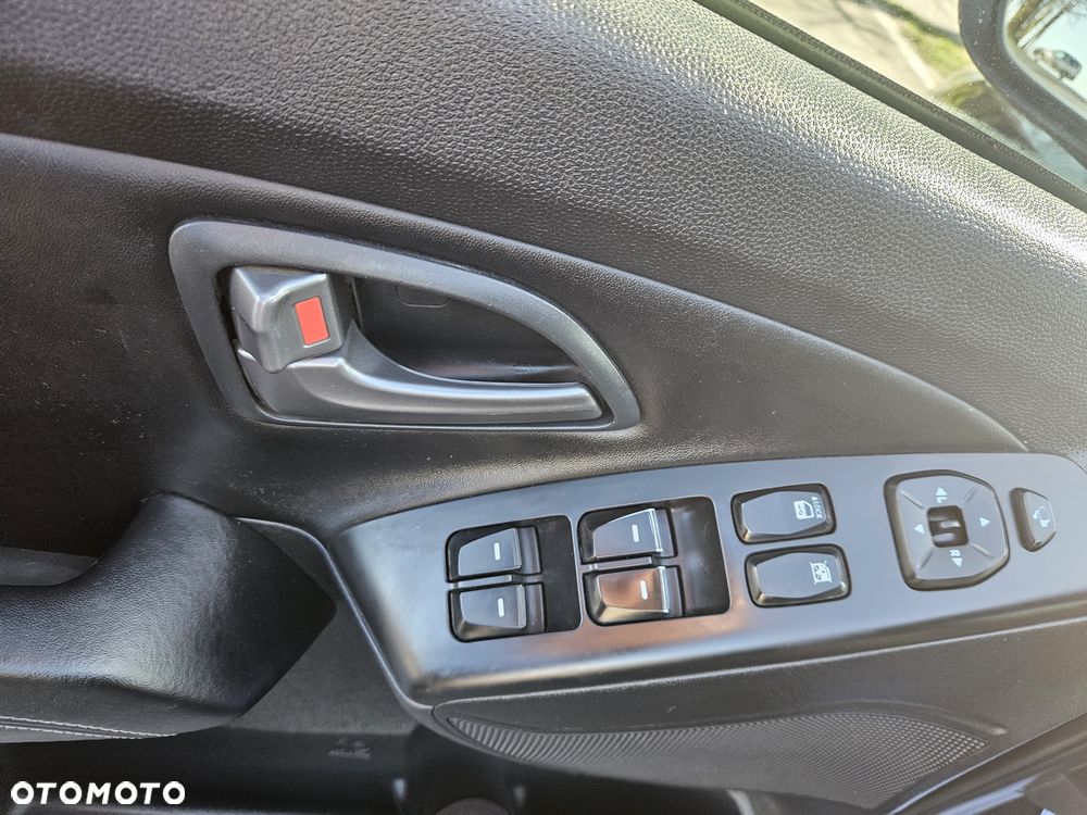 Hyundai ix35 1.7 CRDi Comfort 2WD - 22