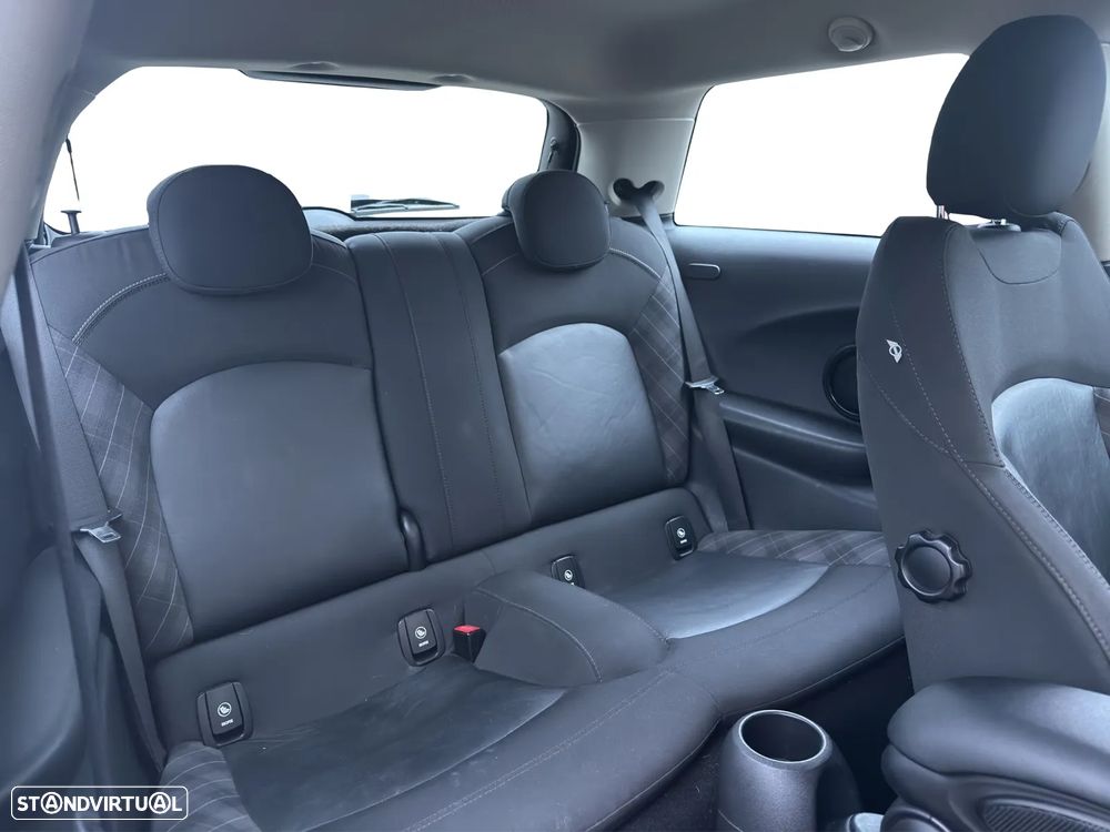 MINI 3 Portas Cooper D Metropolitan - 16