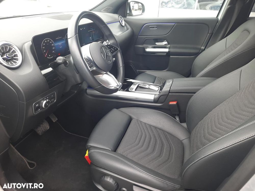 Mercedes-Benz GLA 250 e - 11