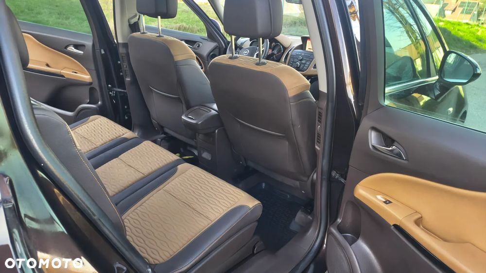 Opel Zafira Tourer 1.6 ECOTEC DIT Business Edition - 19