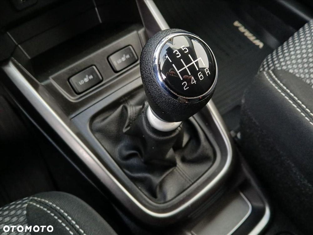 Suzuki Vitara 1.4 Boosterjet SHVS Premium 2WD - 16