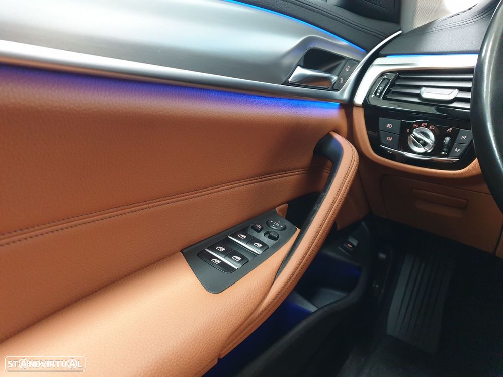 BMW 520 d Auto - 13