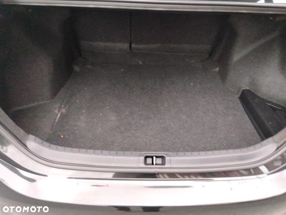 Toyota Corolla 1.6 Active - 9