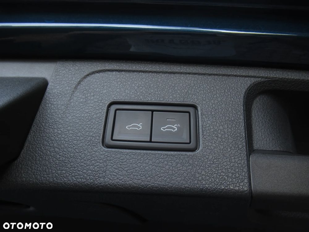 Volkswagen Passat 2.0 TDI EVO Business DSG - 37