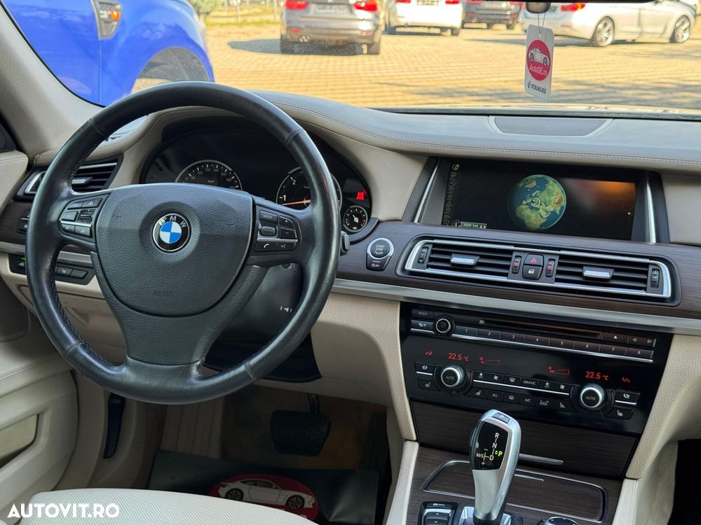 BMW Seria 7 740d xDrive - 9