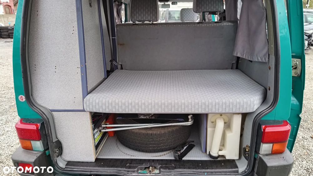 Volkswagen California - 11