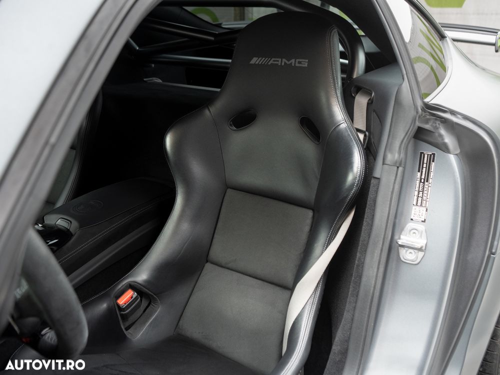 Mercedes-Benz AMG GT - 32