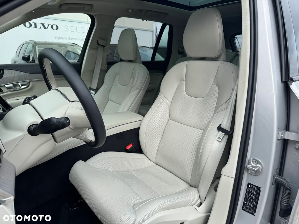 Volvo XC 90 T8 AWD Plug-In Hybrid Ultra Dark 7os - 6