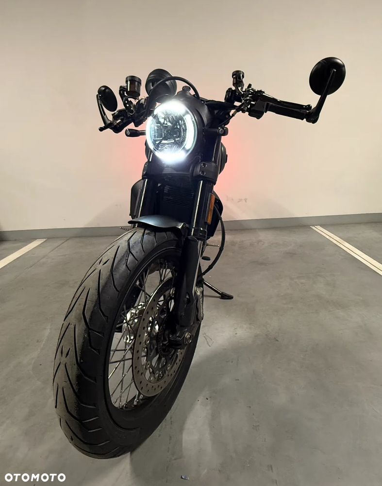 Ducati Scrambler - 9