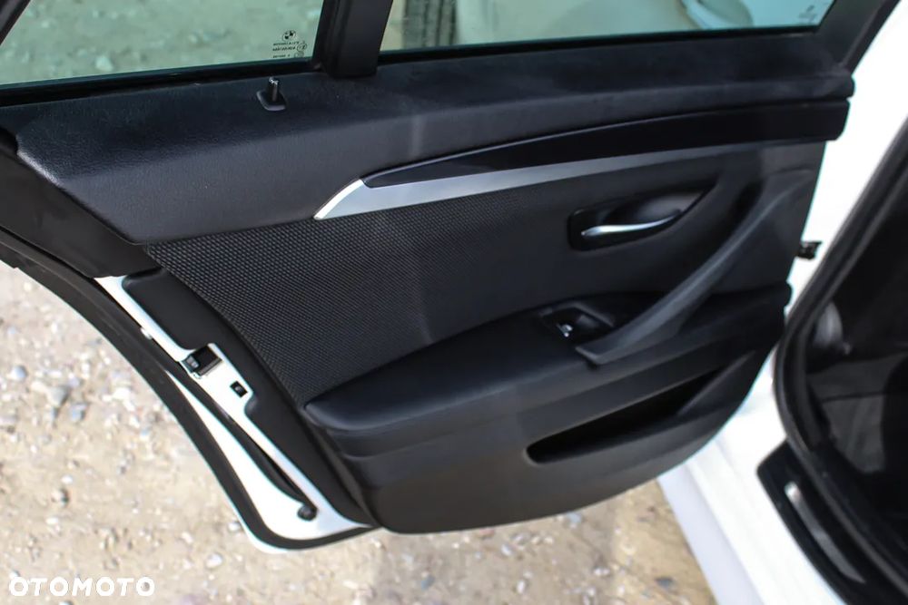 BMW Seria 5 - 24