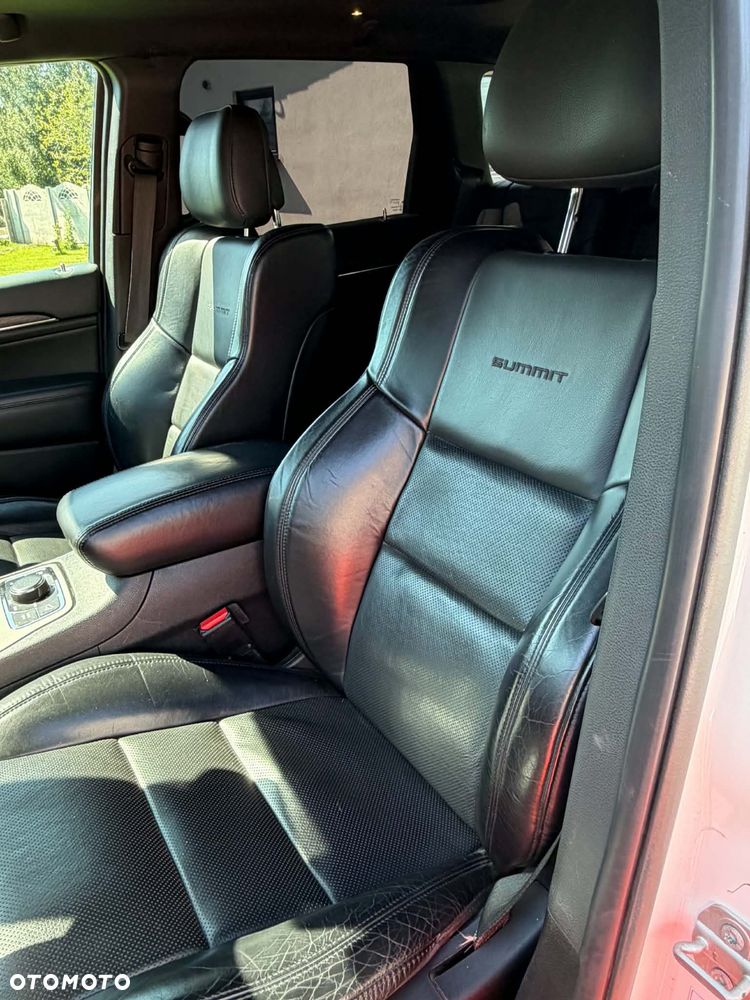Jeep Grand Cherokee - 13