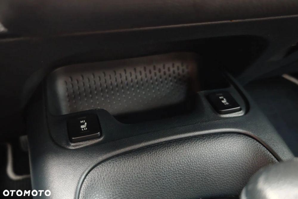 Toyota Corolla 1.8 Hybrid Comfort - 23
