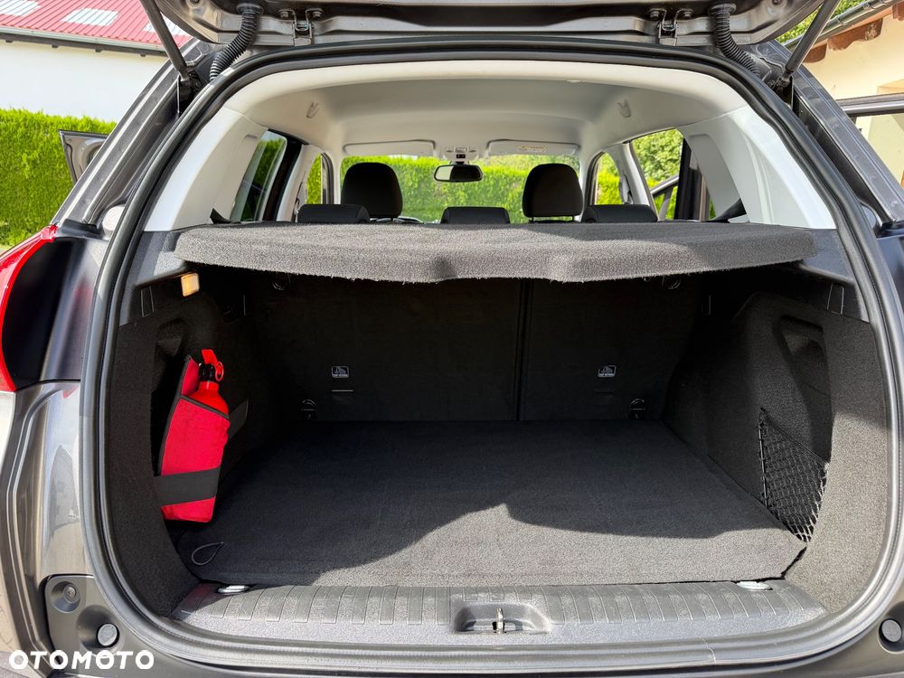 Peugeot 2008 BlueHDi 100 STOP & START Signature - 41