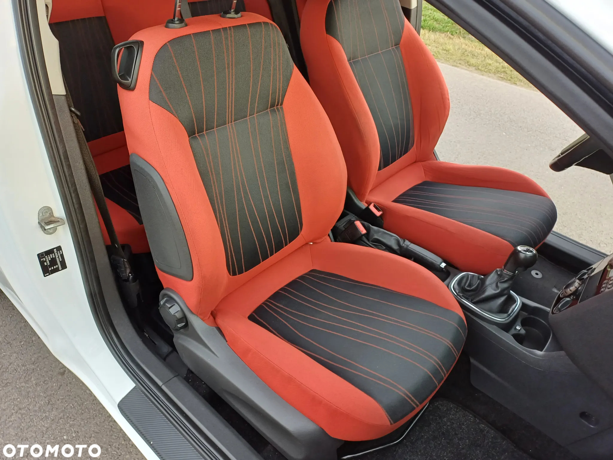 Opel Corsa 1.2 16V Cosmo - 21
