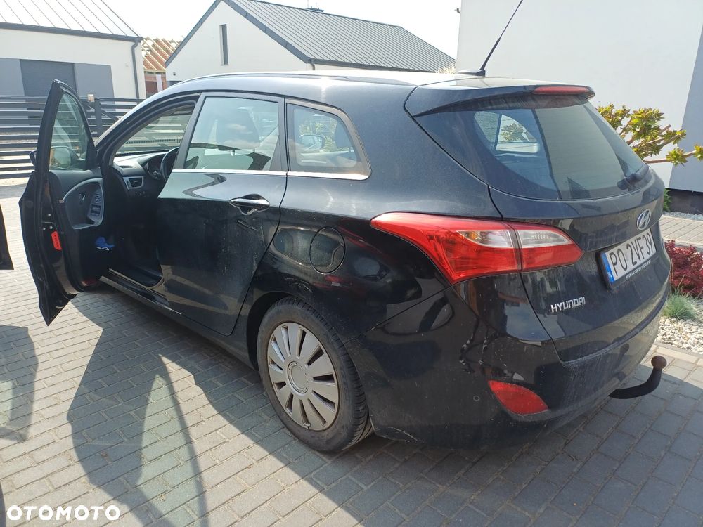 Hyundai i30 1.6 CRDI DCT Premium - 3