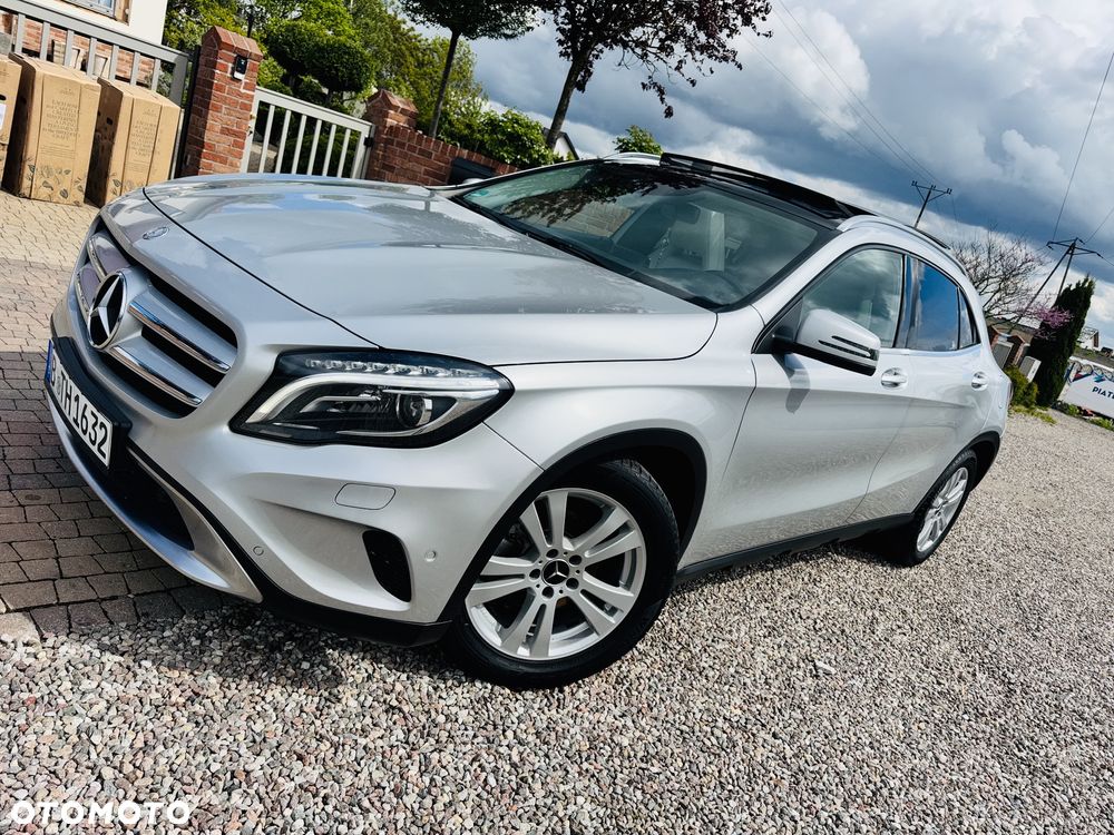 Mercedes-Benz GLA 200 7G-DCT Style - 27