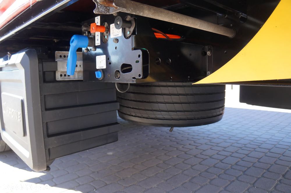 Krone MEGA FIRANKA OŚ PODNOSZONA DACH PODNOSZONY OPONY 95% - 9