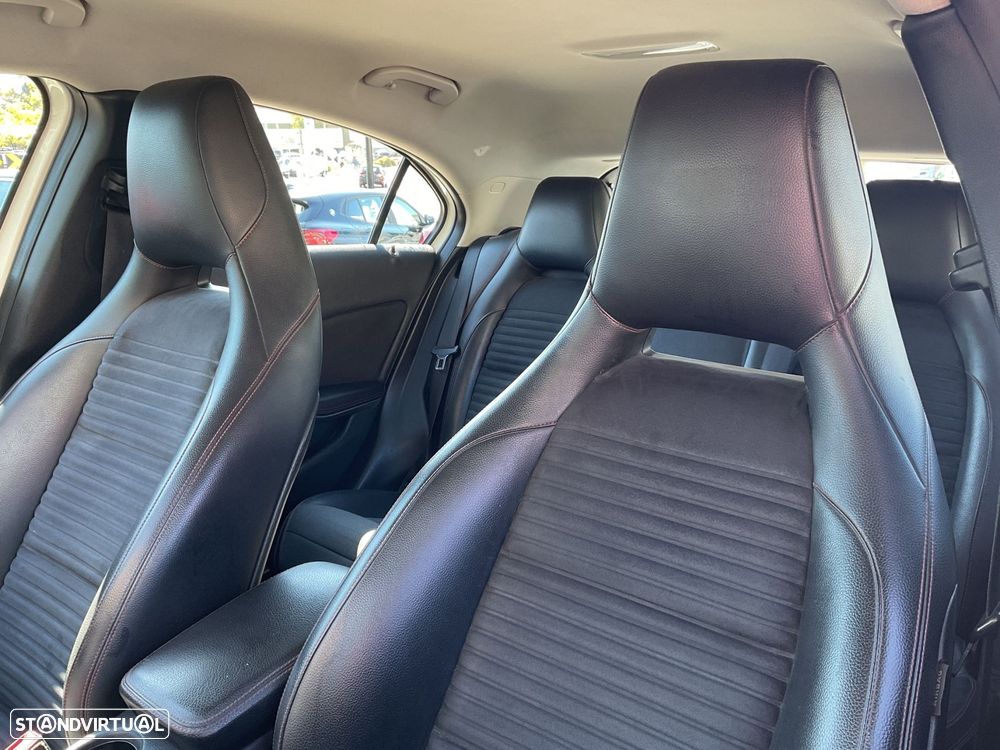 Mercedes-Benz A 180 CDi BE AMG Line - 21