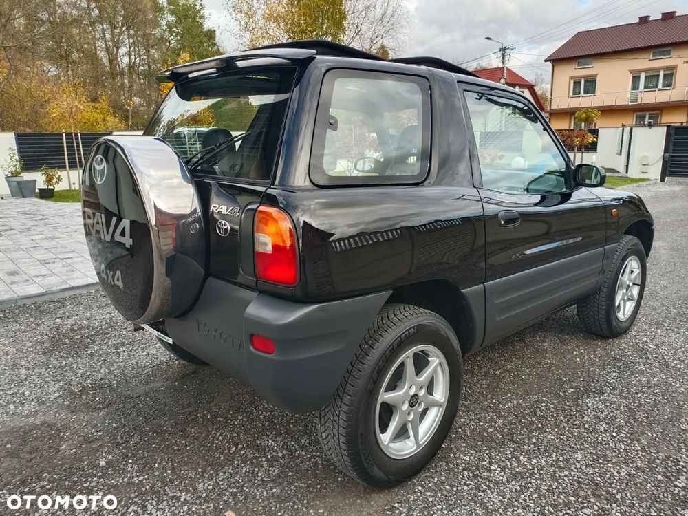 Toyota RAV4 2.0 Special - 25