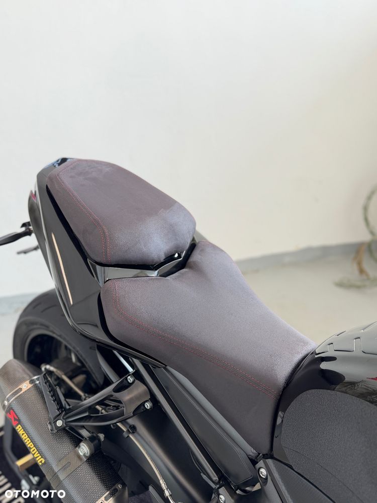 Yamaha FZ - 18