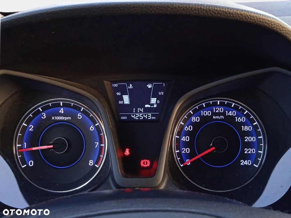 Hyundai ix20 1.6 BlueDrive Classic + - 16