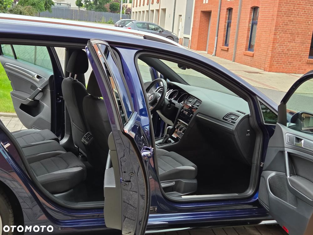 Volkswagen Golf 1.5 eTSI OPF DSG R-Line - 14