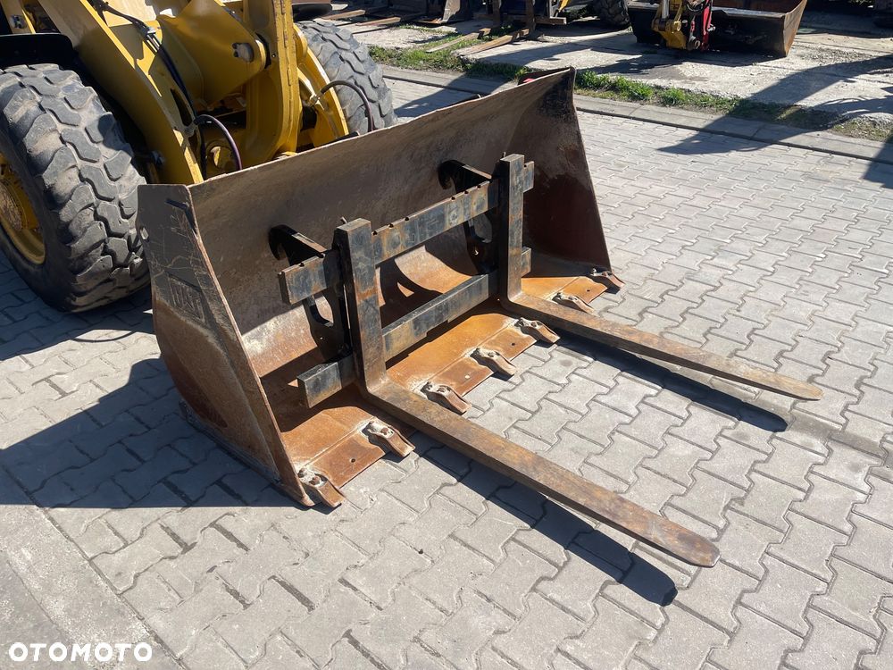 Caterpillar 906 M - 13