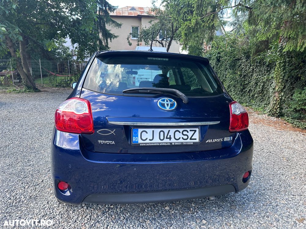 Toyota Auris 1.8 Executive - 5