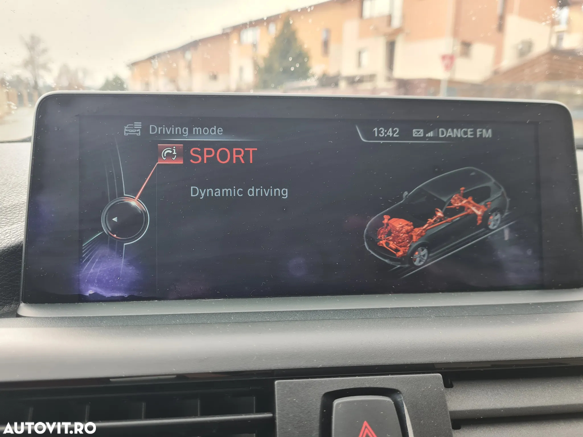BMW Seria 1 116d EfficientDynamics Edition Sport Line - 27