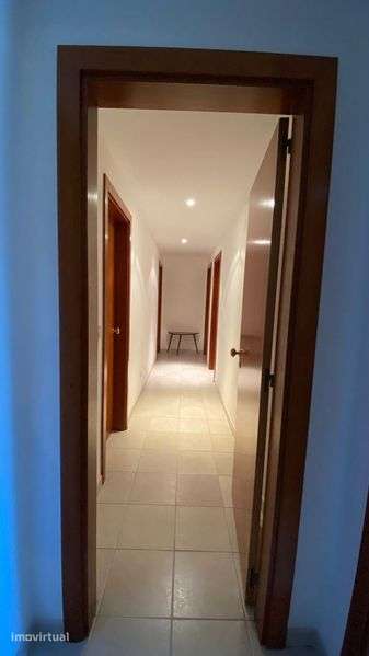 T3, 2 casas de banho garagem e arrecadação - Grande imagem: 3/12
