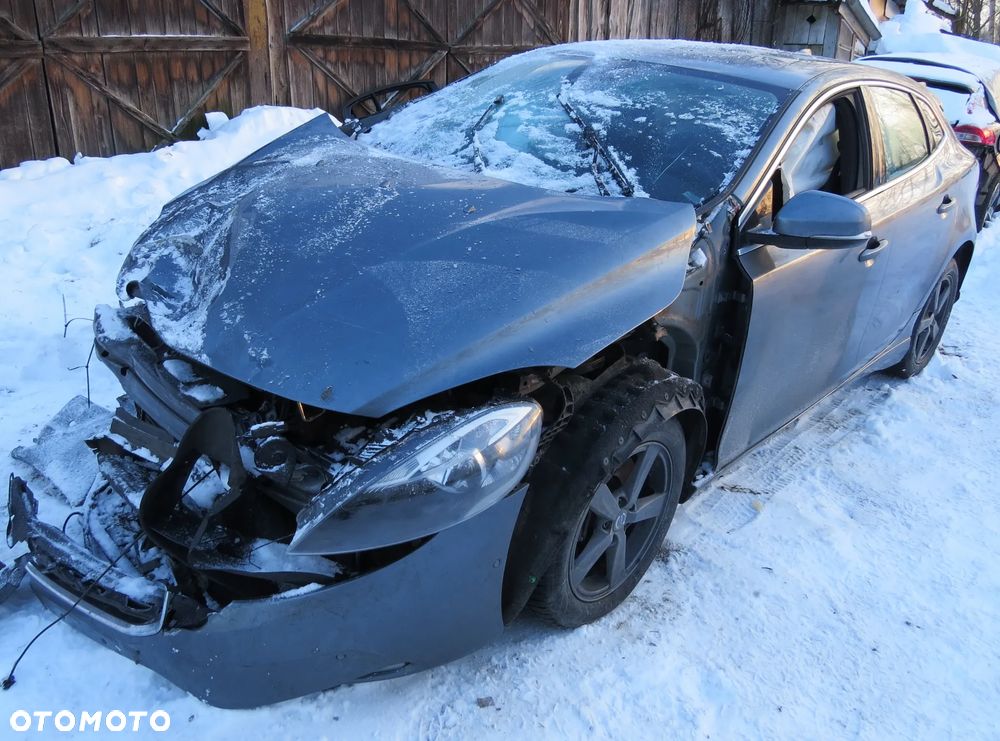 VOLVO V40 II 2.0 D4 D4204T14 LAKIER 714-16 NA CZĘŚCI - 2